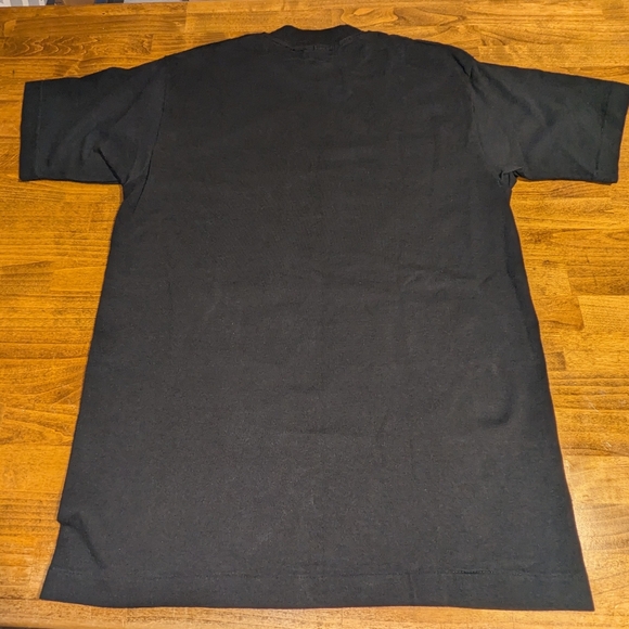 Vintage Black Velvet Canadian Whiskey Fruit of the Loom Single Stitch Size Large - Picture 3 of 8